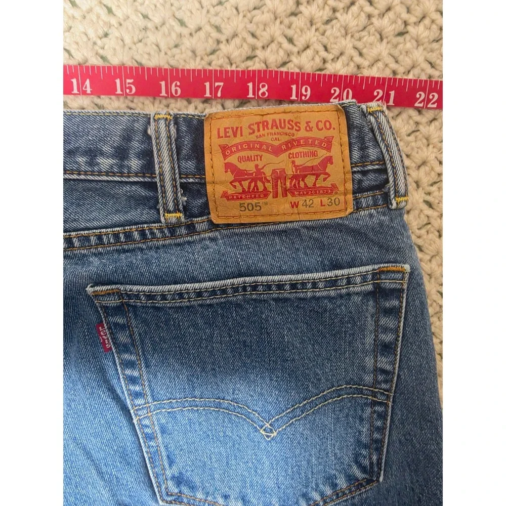Levi's 505 Regular Fit Jeans Mens 42x30 Blue Excellent Straight Leg Denim